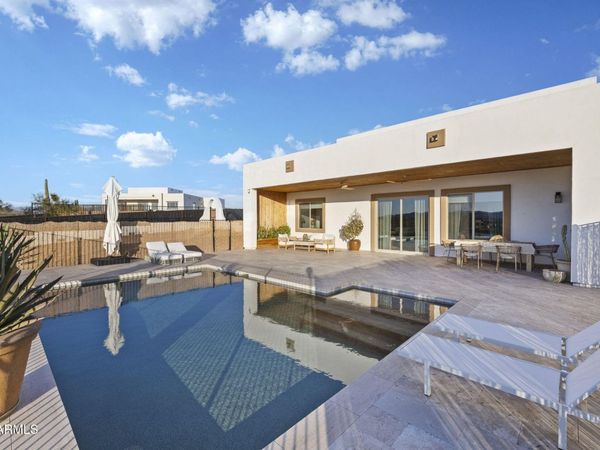 25937 W Ravina Lane, Morristown, AZ 85342