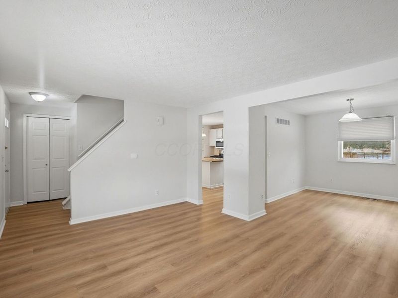 971 Timberbank Drive, Westerville, OH 43081 Photo 6