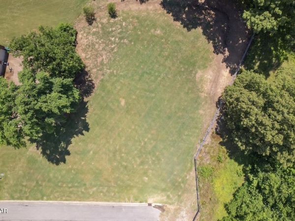 61 Applestone Drive , Jackson, TN 38305