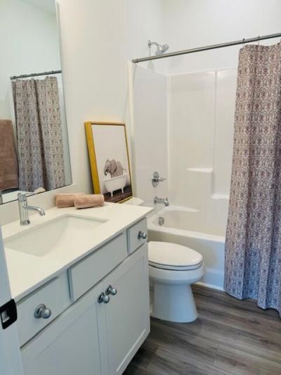 501 Raes Court Photo 17