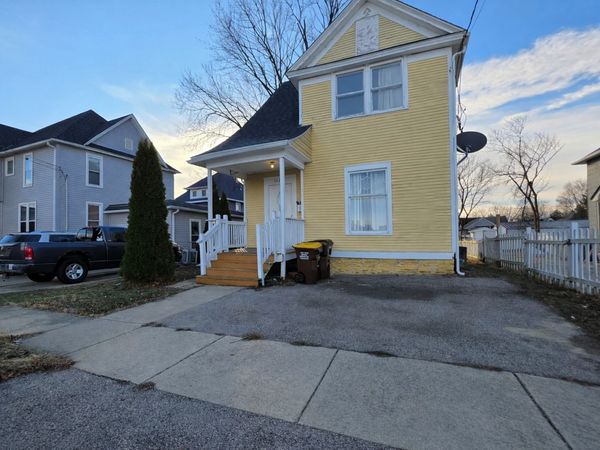 112 W 2nd Street, Belvidere, IL 61008