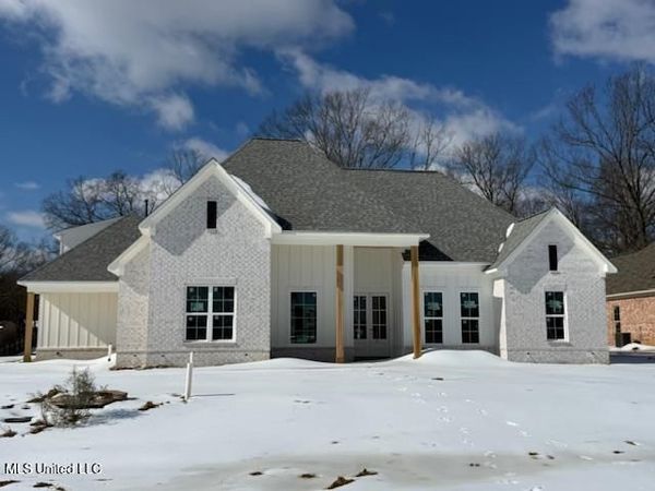 1811 Baisley Drive, Nesbit, MS 38651