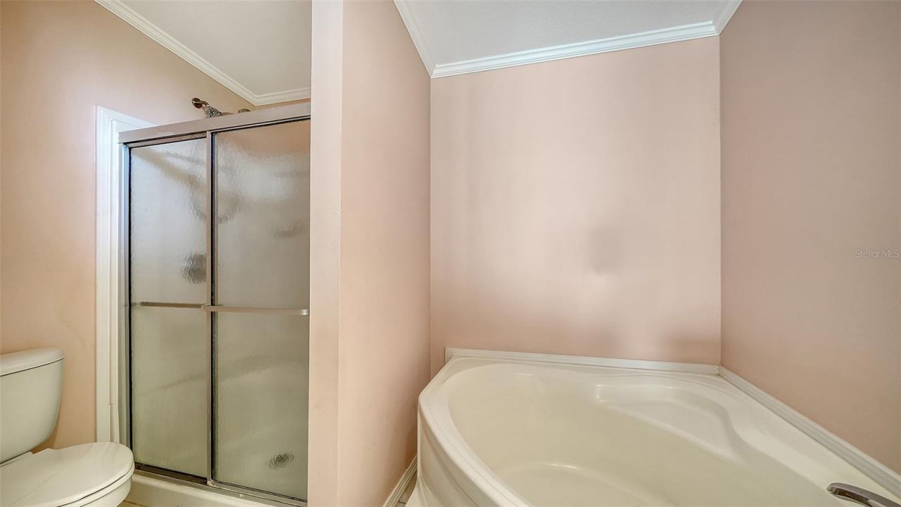 112 Oakwood Boulevard W, Sarasota, FL 34237 Photo