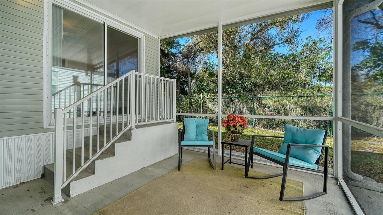 112 Oakwood Boulevard W, Sarasota, FL 34237 Photo