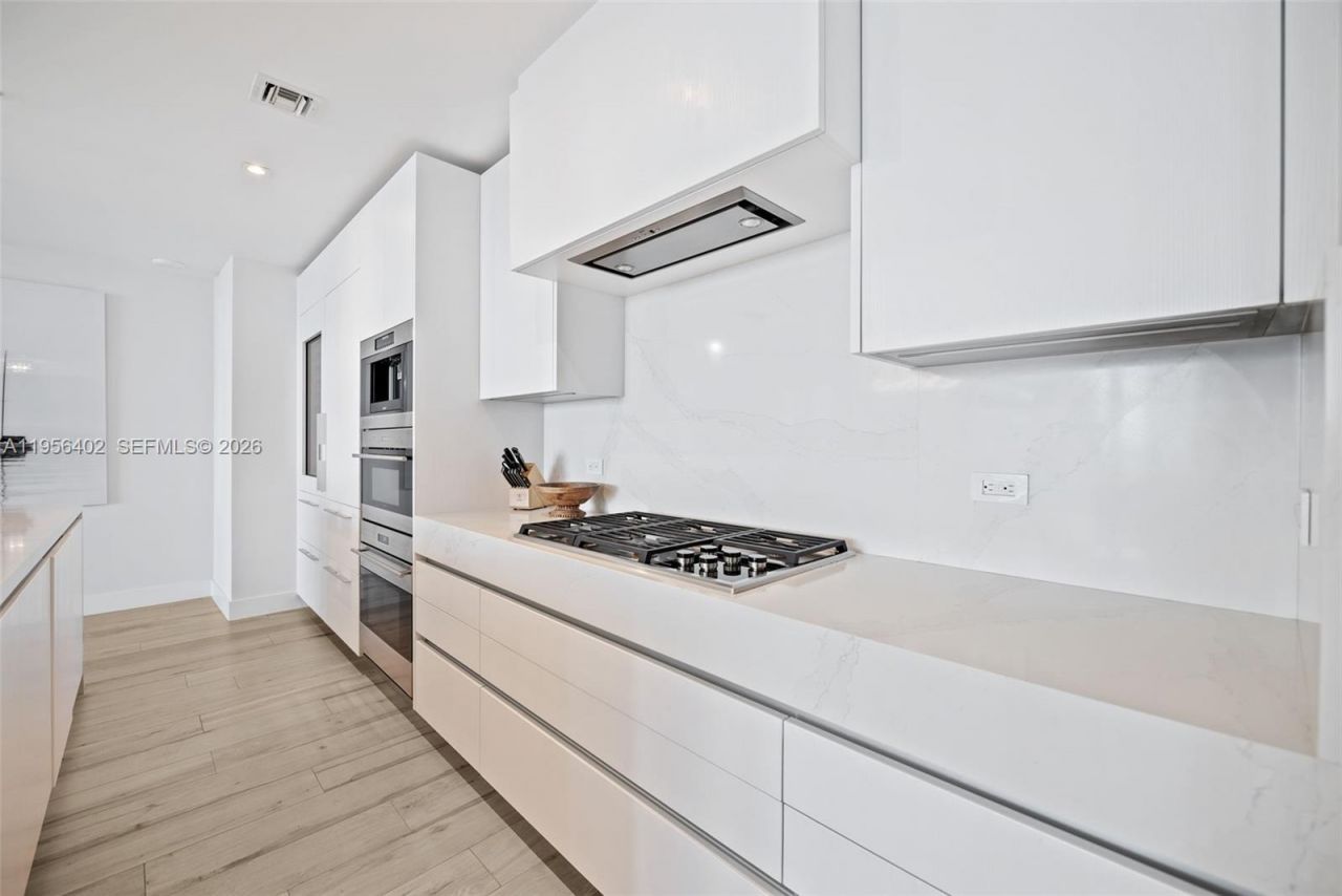 2200 N Ocean Blvd, Unit N703, Fort Lauderdale, FL 33305 Photo