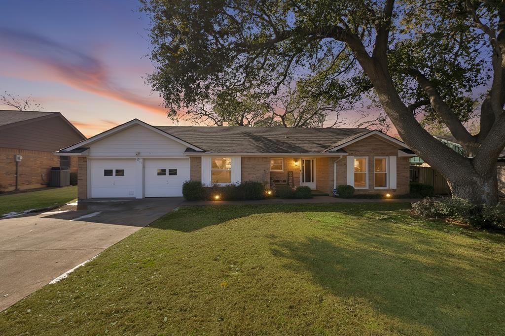 4018 Lynbrook Lane, Arlington, TX 76015 Main Photo