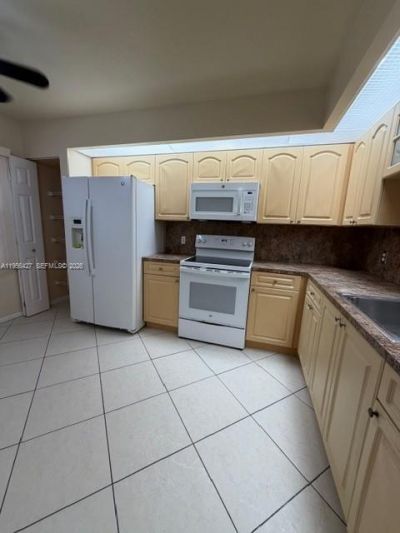 13100 SW 11th Ct, Unit 103C, Pembroke Pines, FL 33027 Photo