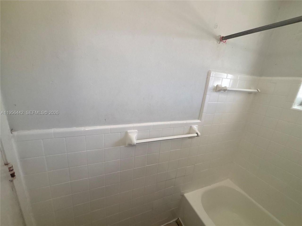 654 W 29th St, Unit 6, Hialeah, FL 33012 Photo