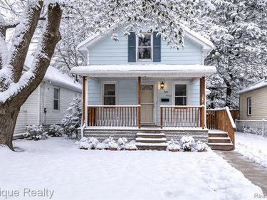 816 Comfort Street, Lansing, MI 48915