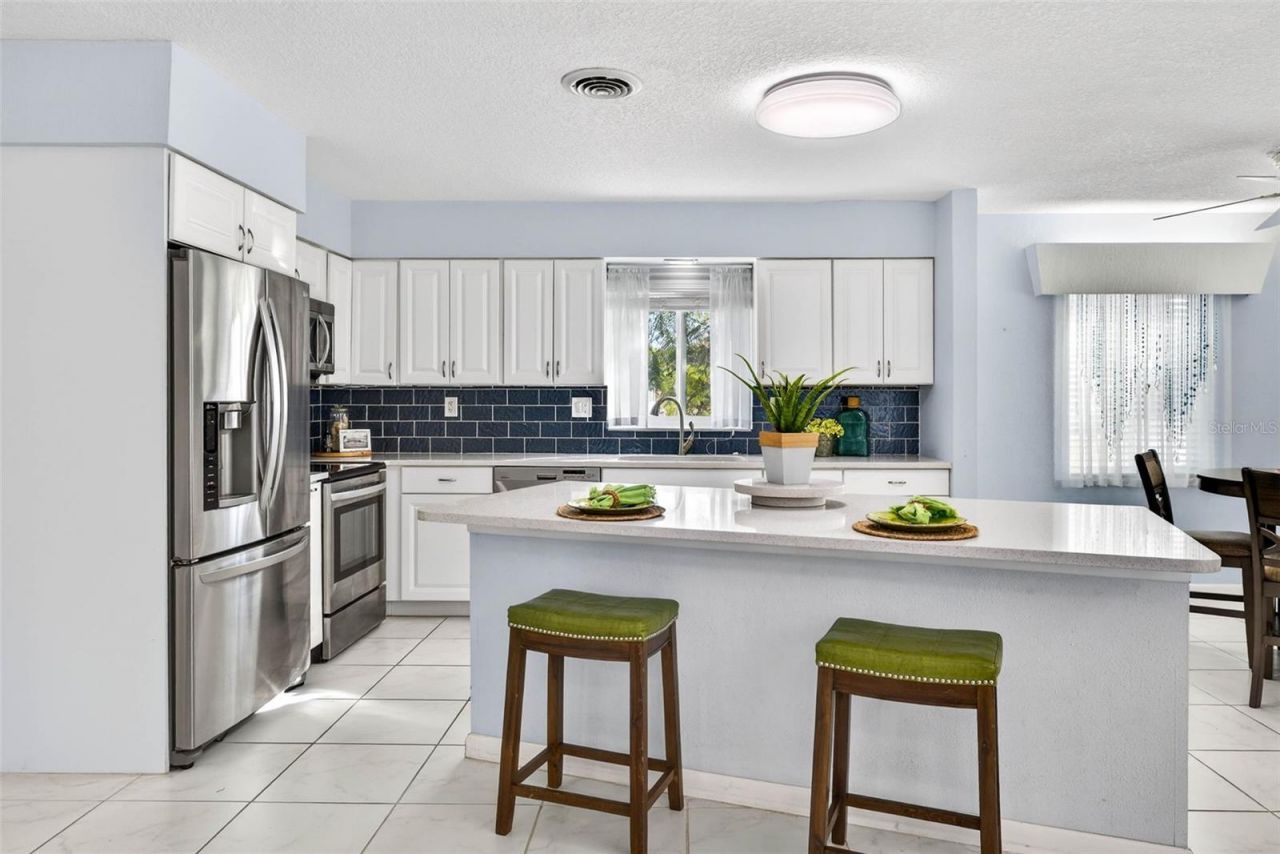 6701 Burlington Avenue N, Saint Petersburg, FL 33710 Photo