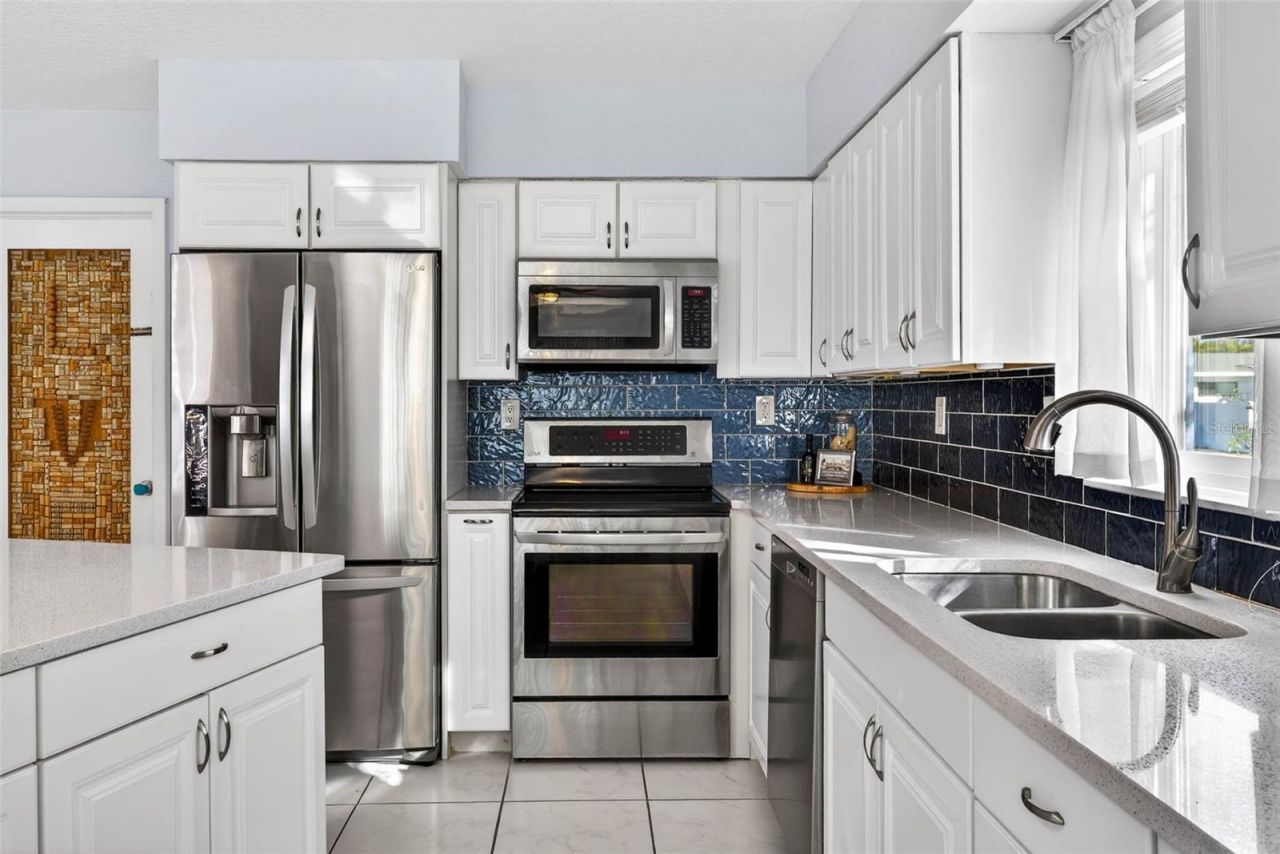 6701 Burlington Avenue N, Saint Petersburg, FL 33710 Photo