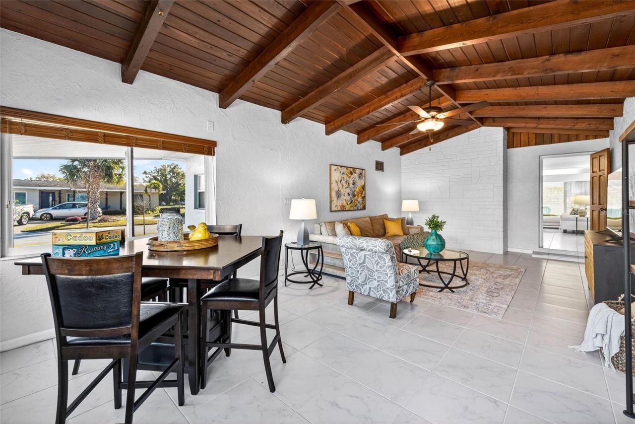 6701 Burlington Avenue N, Saint Petersburg, FL 33710 Photo