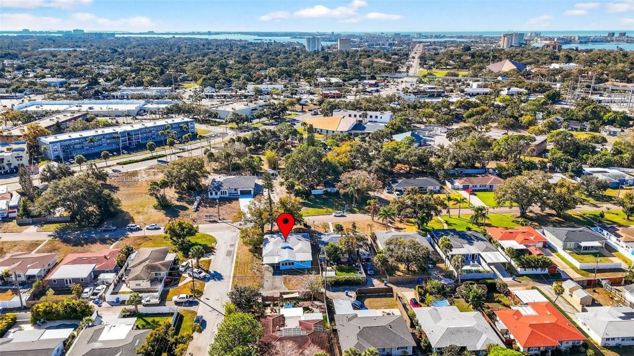 6701 Burlington Avenue N, Saint Petersburg, FL 33710 Photo