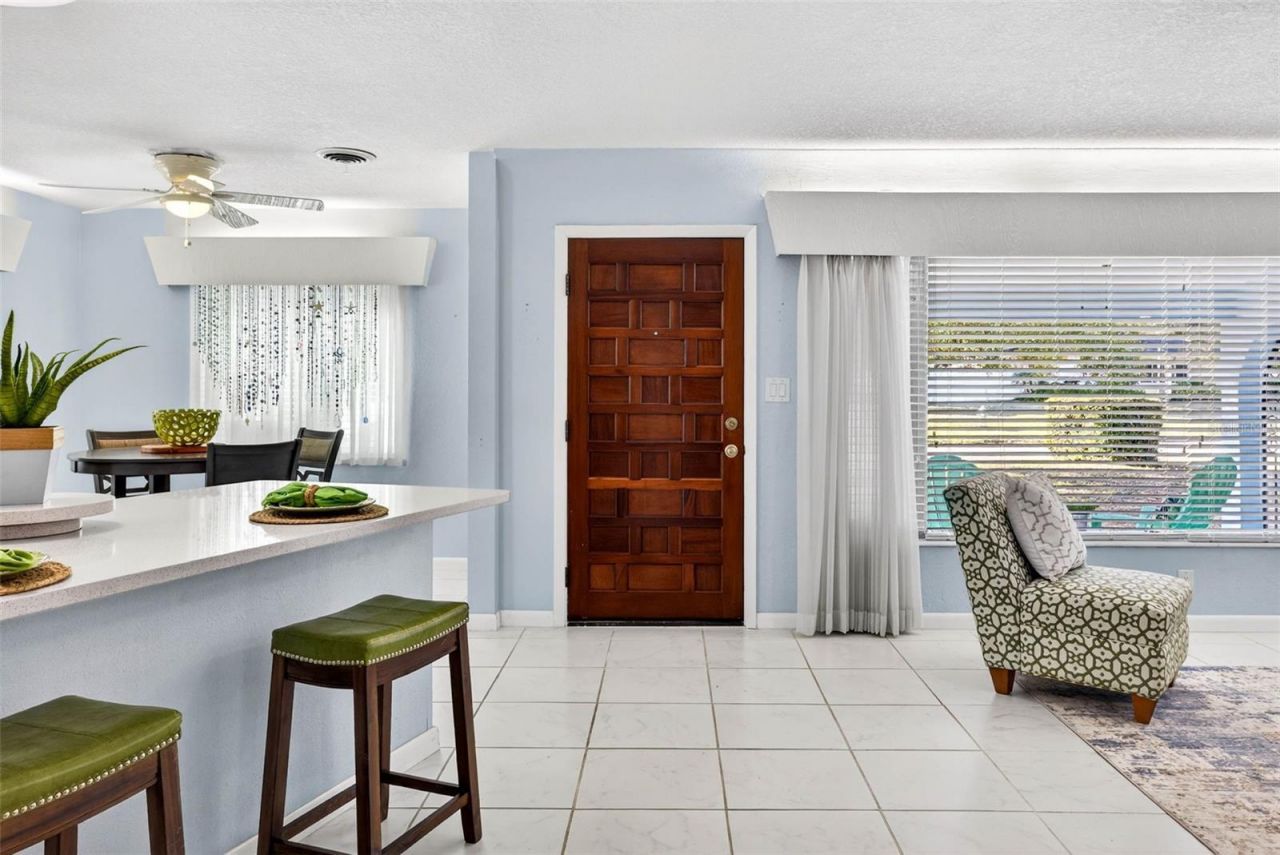 6701 Burlington Avenue N, Saint Petersburg, FL 33710 Photo