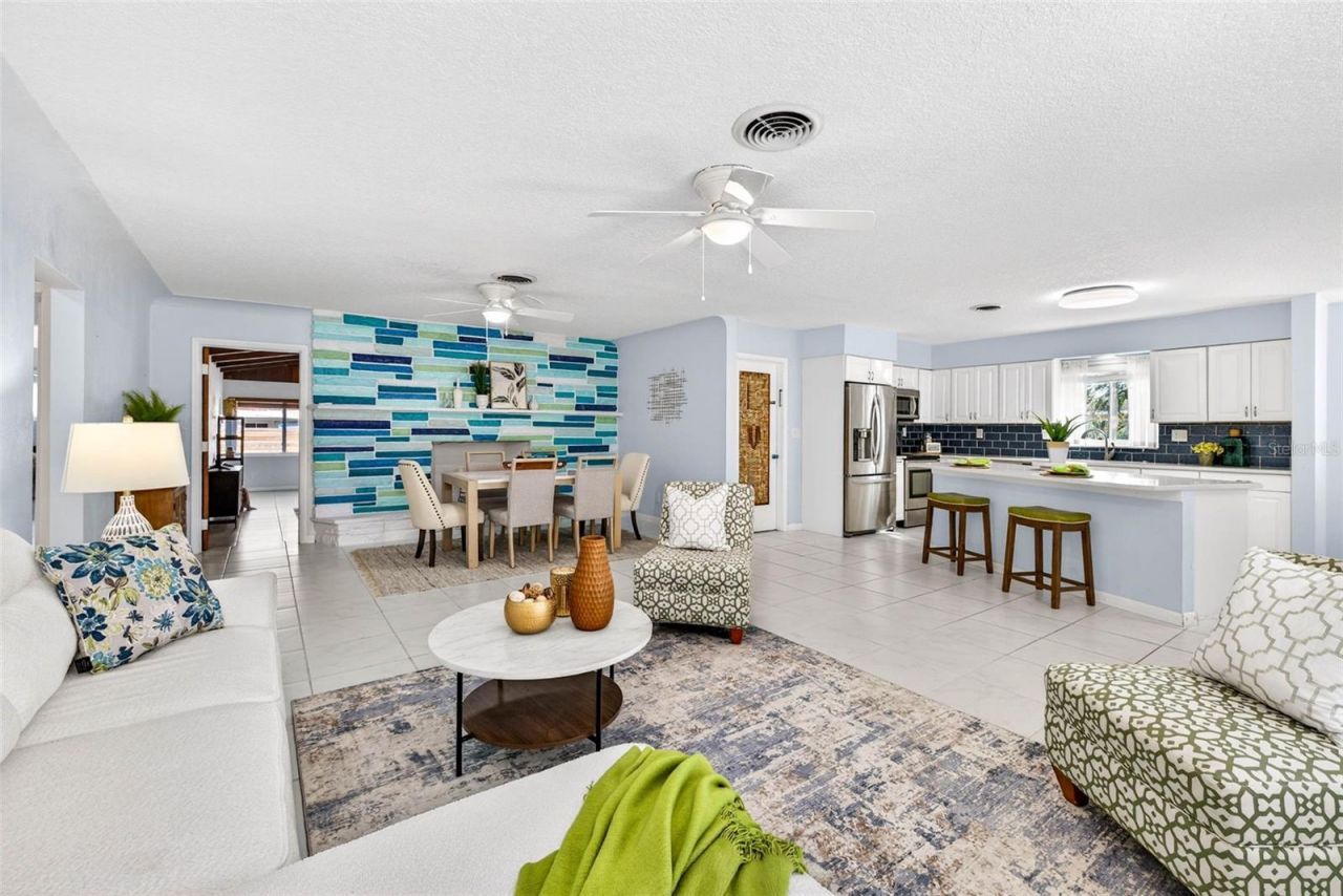 6701 Burlington Avenue N, Saint Petersburg, FL 33710 Photo