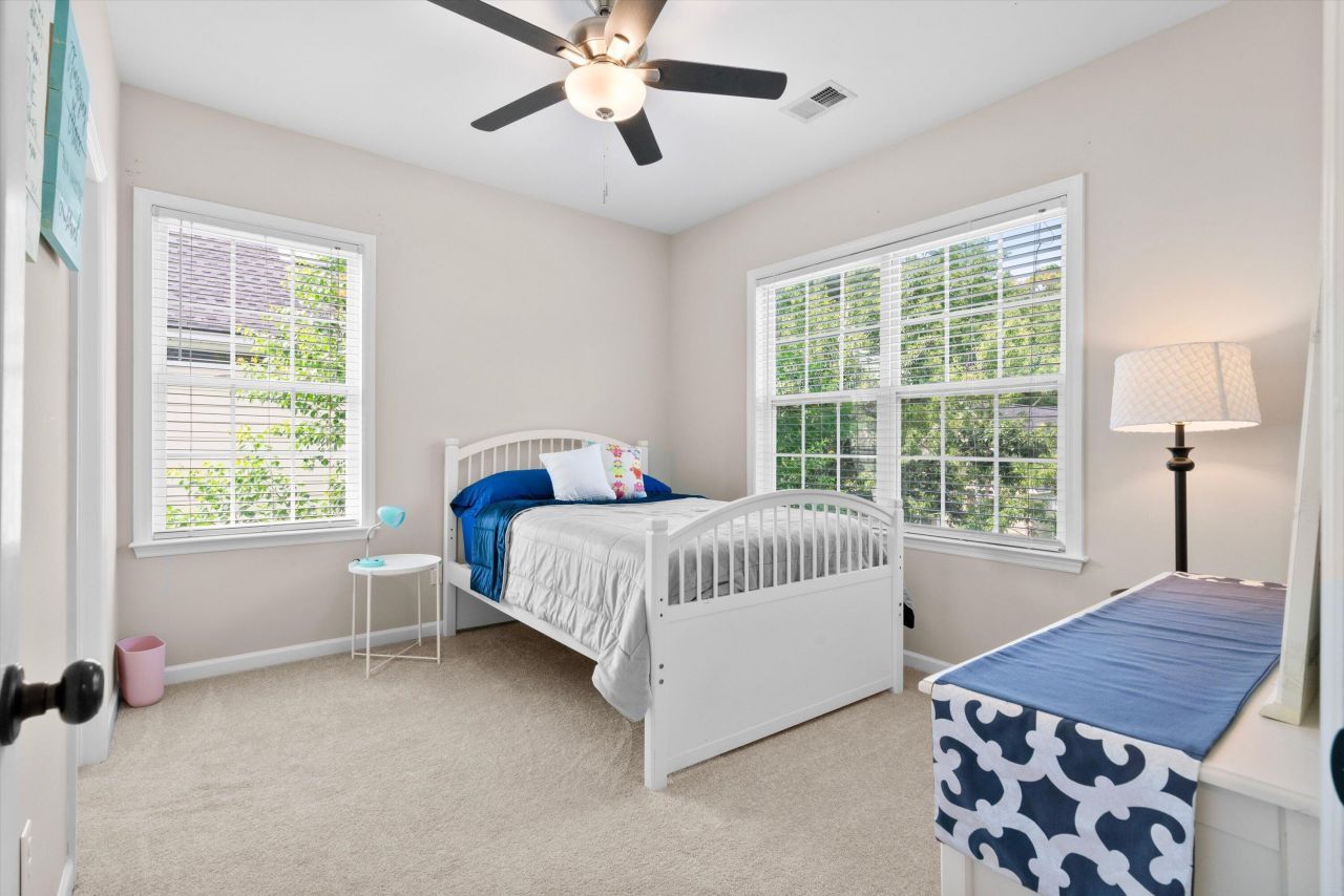 319 Pimpernel Street Photo 22