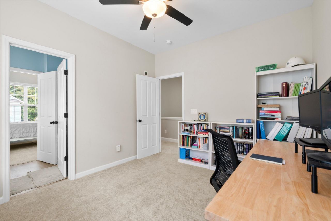 319 Pimpernel Street Photo 26