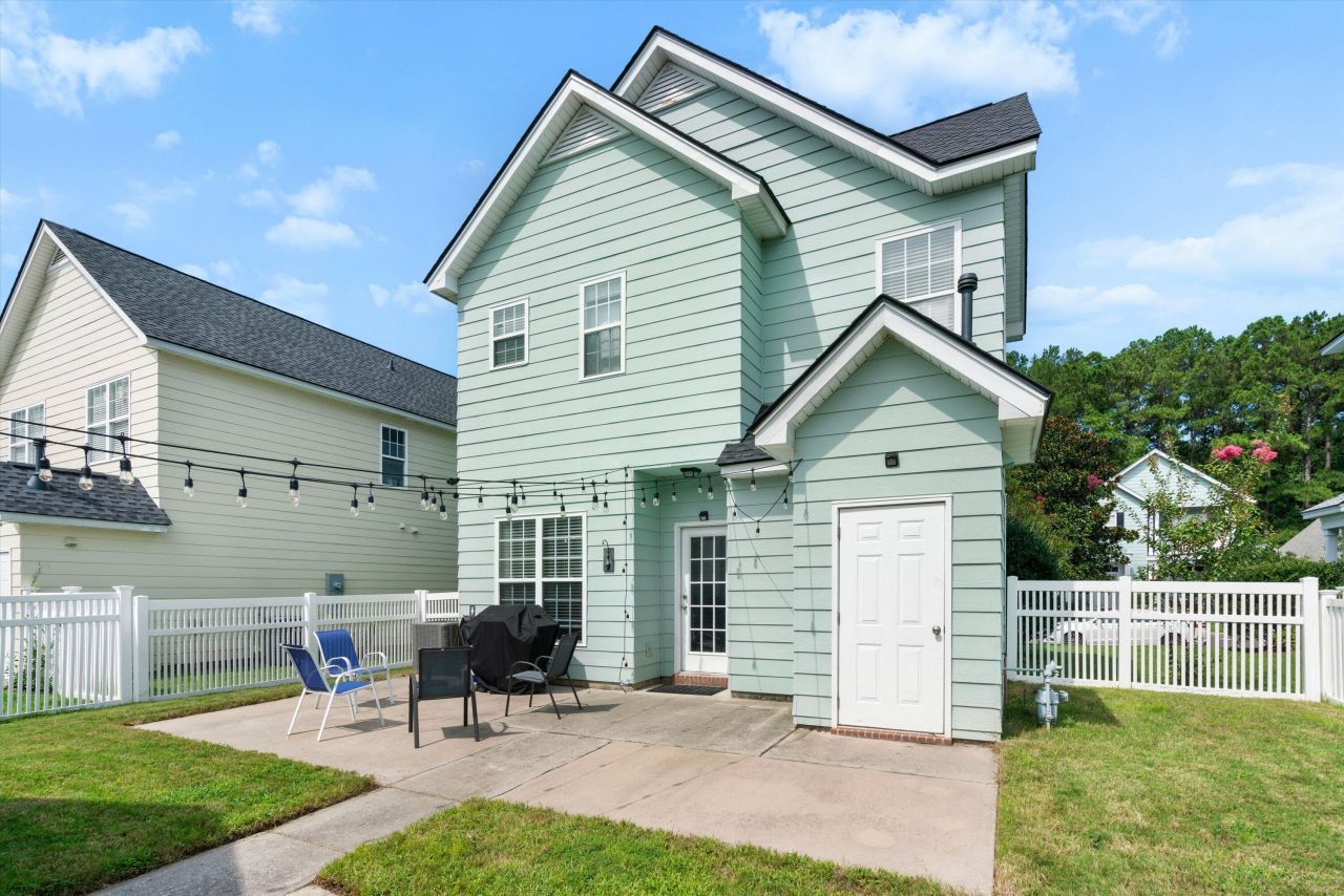 319 Pimpernel Street Photo 29