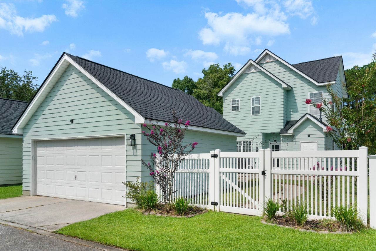 319 Pimpernel Street Photo 30