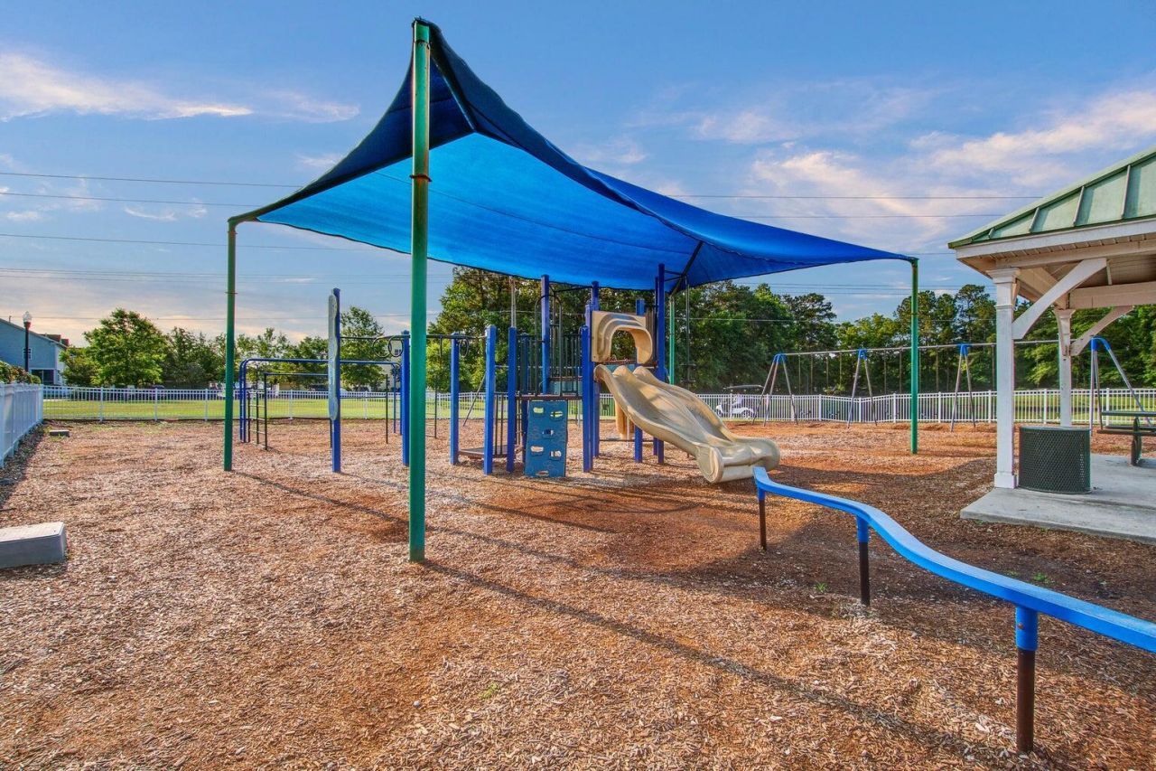 319 Pimpernel Street Photo 33