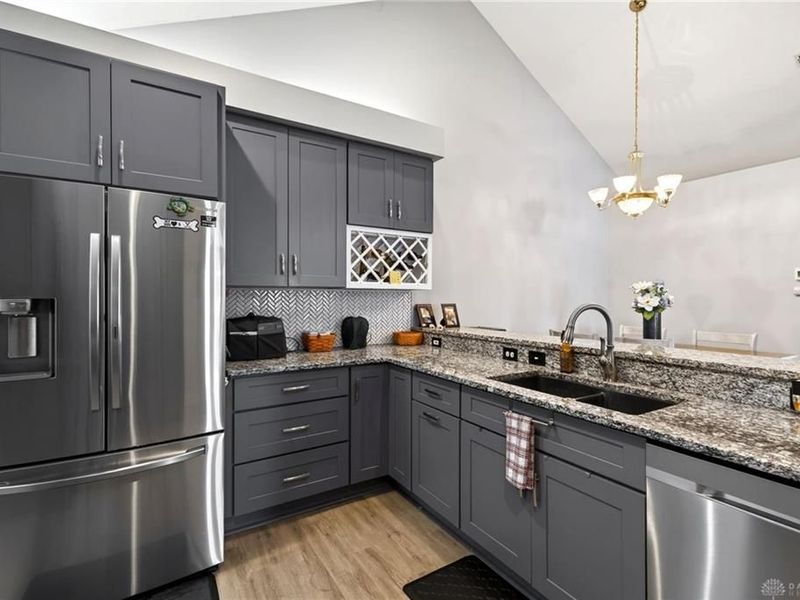 2072 Willow Run Circle, Mad River Township, OH 45323 Photo 12