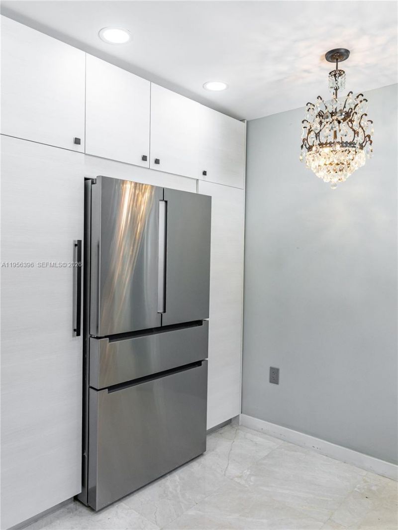 9117 Carlyle Ave, Surfside, FL 33154 Photo