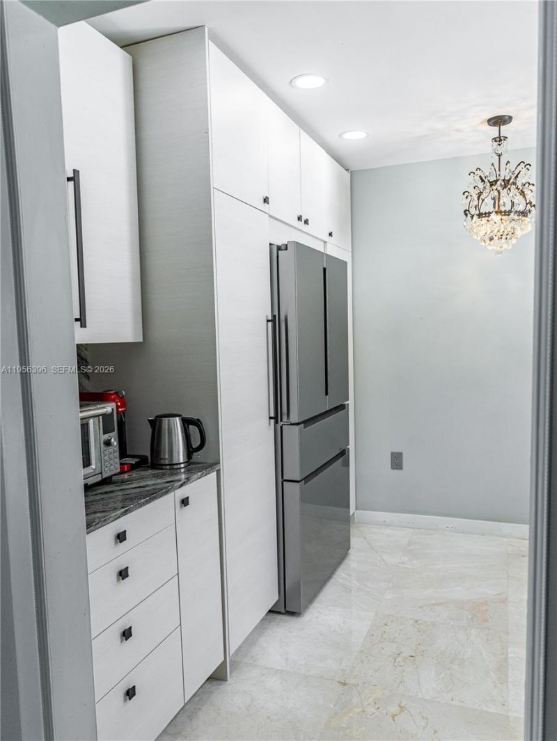 9117 Carlyle Ave, Surfside, FL 33154 Photo