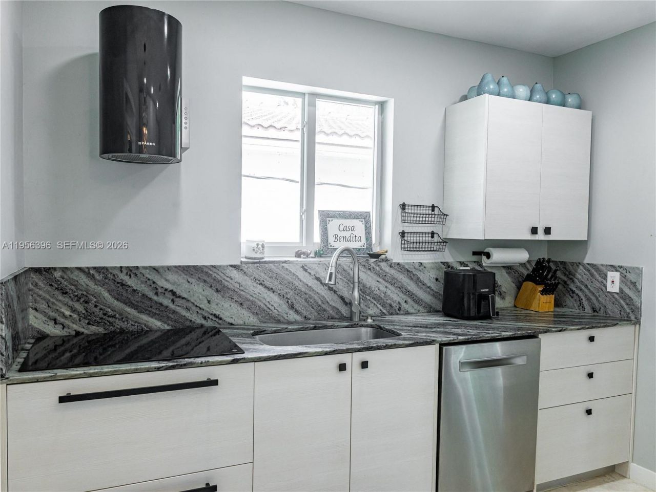 9117 Carlyle Ave, Surfside, FL 33154 Photo