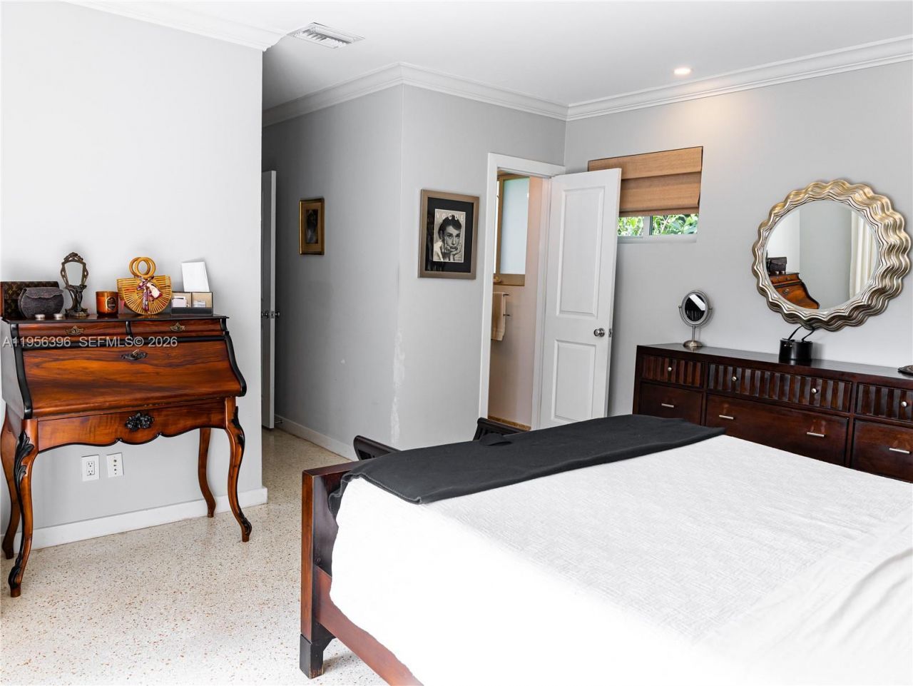 9117 Carlyle Ave, Surfside, FL 33154 Photo