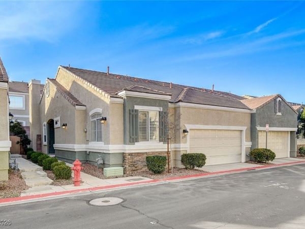 983 Coatbridge Street , Las Vegas, NV 89145