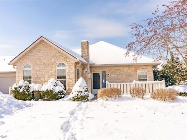 4200 NW Tannybrooke Lane NW, Unit B, Canton, OH 44718