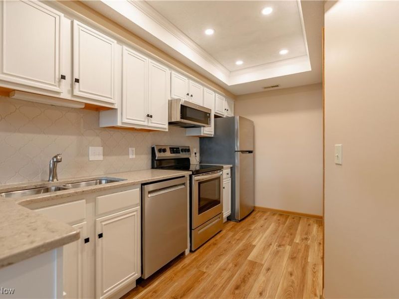 4200 NW Tannybrooke Lane NW, Unit B, Canton, OH 44718 Photo 12