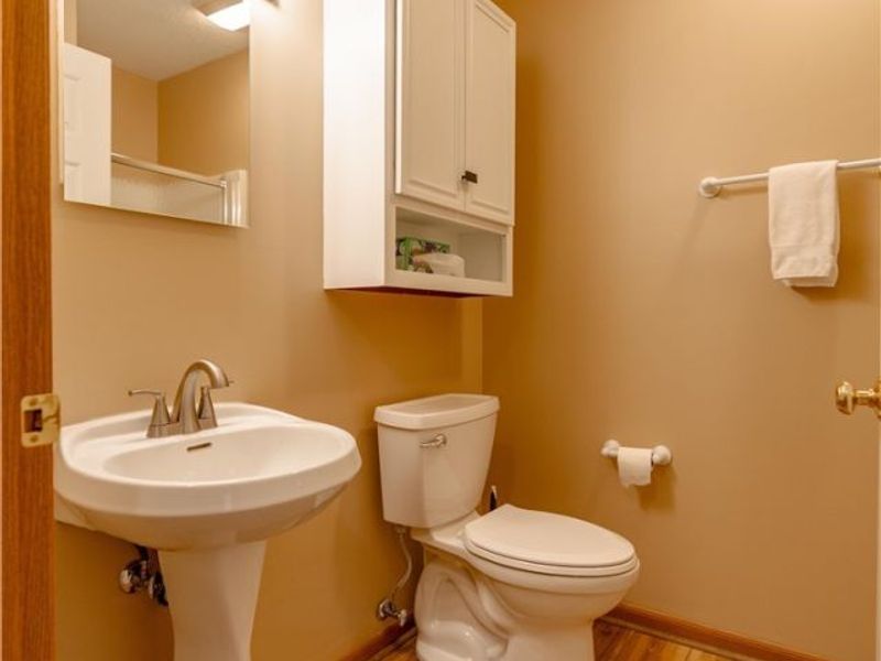 4200 NW Tannybrooke Lane NW, Unit B, Canton, OH 44718 Photo 16