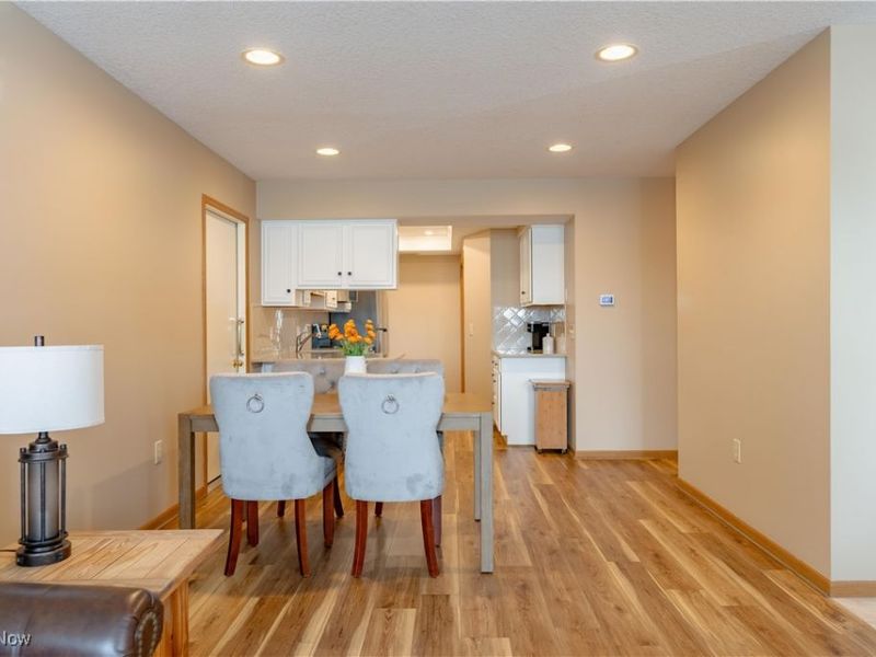 4200 NW Tannybrooke Lane NW, Unit B, Canton, OH 44718 Photo 9