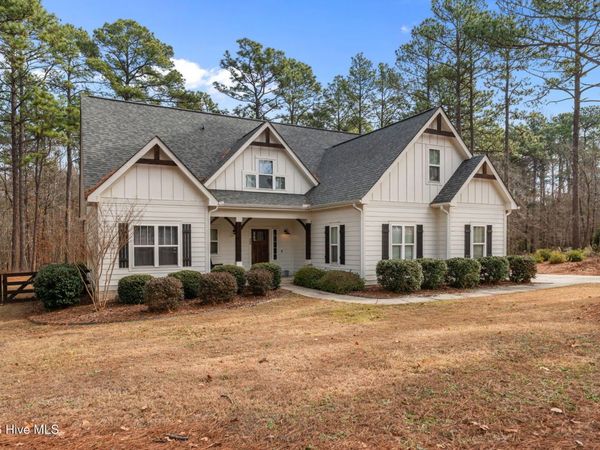 33 Banning Drive, Whispering Pines, NC 28327