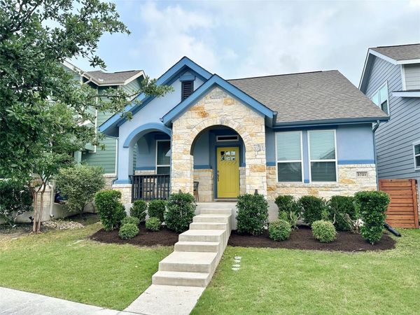 5721 Baythorne DR, Austin, TX 78747