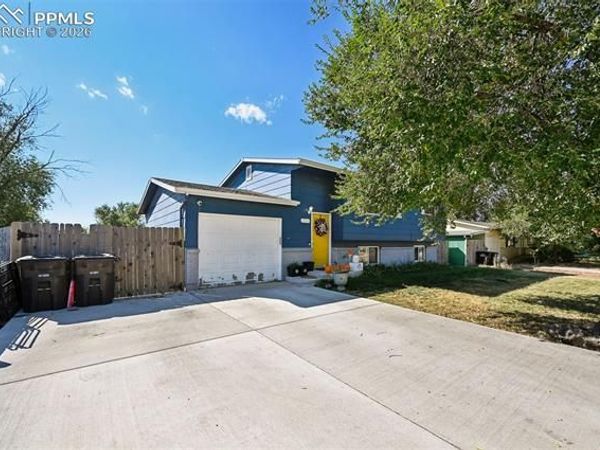 570 Calle Entrada Road, Fountain, CO 80817