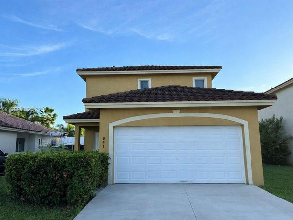 841 SW 6th St , Florida City, FL 33034