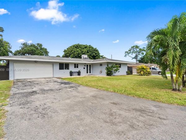 6791 SW 10th Ct, Pembroke Pines, FL 33023