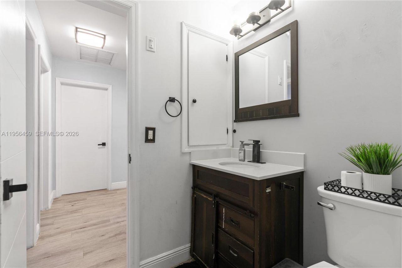 6791 SW 10th Ct, Pembroke Pines, FL 33023 Photo