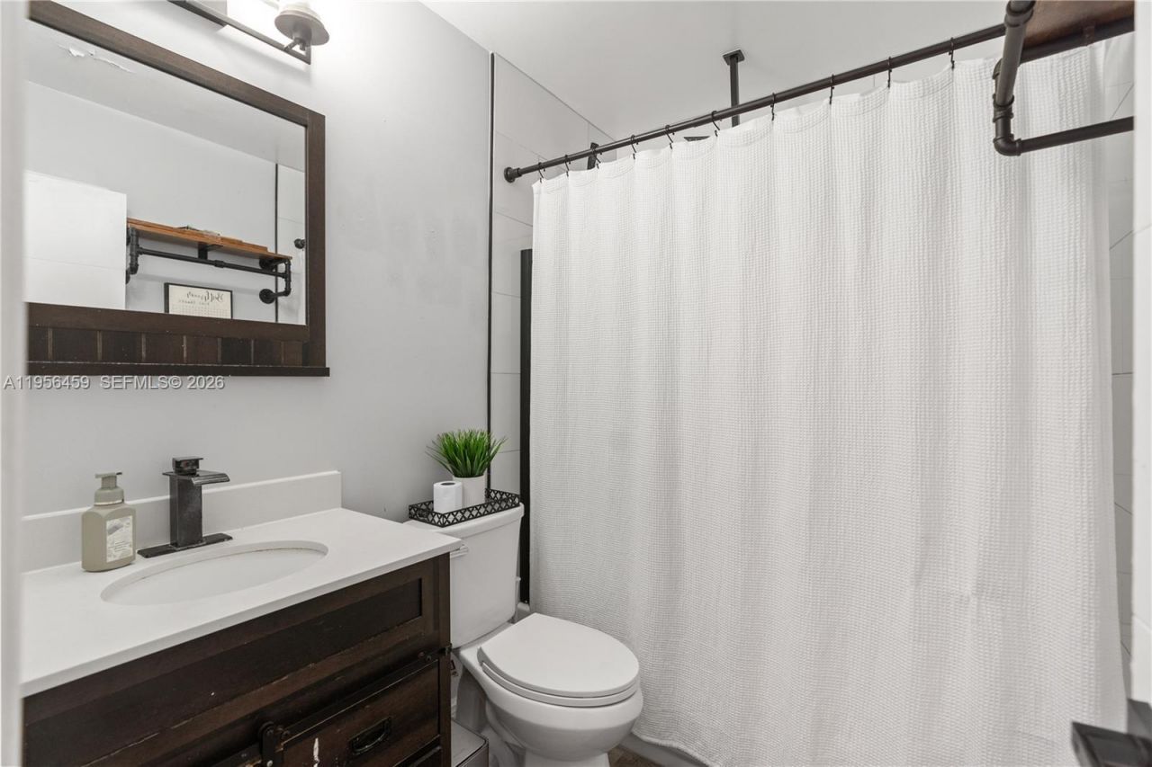 6791 SW 10th Ct, Pembroke Pines, FL 33023 Photo