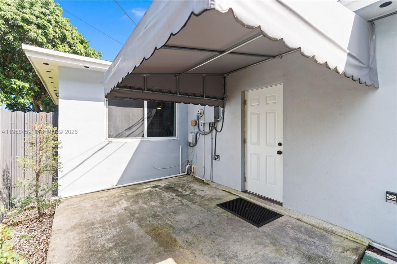 6791 SW 10th Ct, Pembroke Pines, FL 33023 Photo