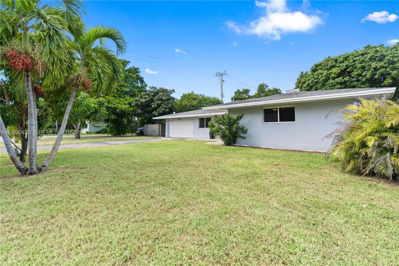 6791 SW 10th Ct, Pembroke Pines, FL 33023 Photo