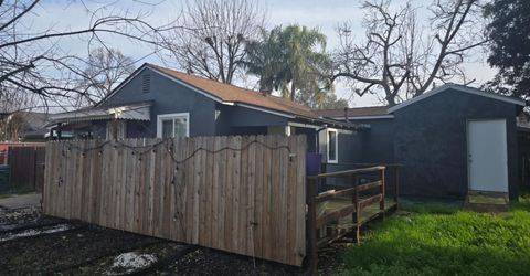 5765 Nina Way, Sacramento, CA 95824 Photo