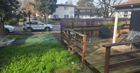 5765 Nina Way, Sacramento, CA 95824 Photo