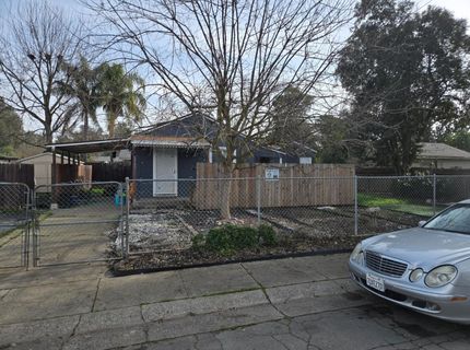 5765 Nina Way, Sacramento, CA 95824 Photo
