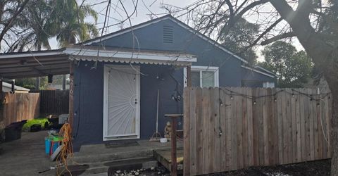 5765 Nina Way, Sacramento, CA 95824 Photo