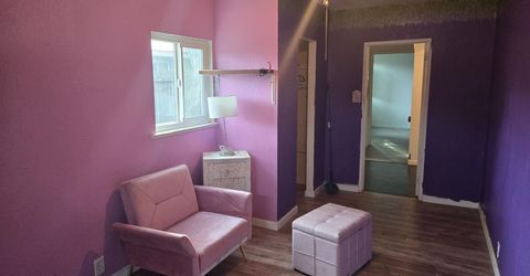 5765 Nina Way, Sacramento, CA 95824 Photo