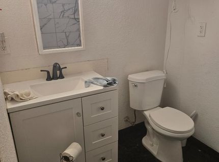 5765 Nina Way, Sacramento, CA 95824 Photo