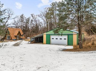 801 Livingston Road, Plattsmouth, NE 68048